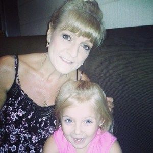 Meet your Posher, Connie